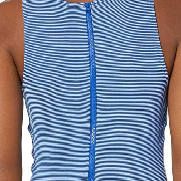 Adidas Womens Zippable Blue Small
Cropped Stripes - Picture 2 of 12